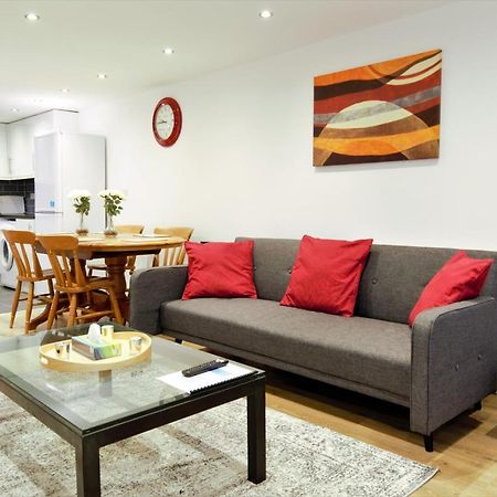 Stylish 2 Bedroom Apartment In The Heart Of Greenwich Лондон Экстерьер фото