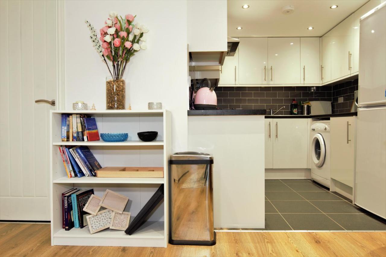 Stylish 2 Bedroom Apartment In The Heart Of Greenwich Лондон Экстерьер фото
