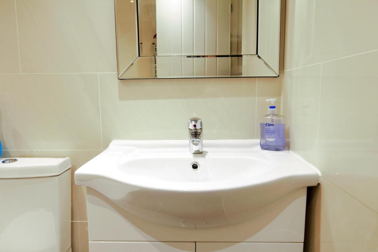 Stylish 2 Bedroom Apartment In The Heart Of Greenwich Лондон Экстерьер фото