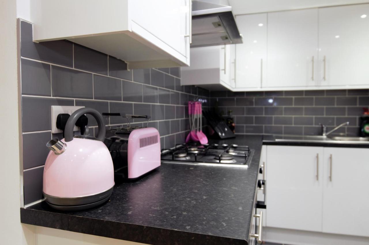 Stylish 2 Bedroom Apartment In The Heart Of Greenwich Лондон Экстерьер фото
